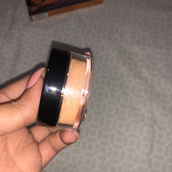 Artist Couture Highlighter Powder - Picture 3 of 3